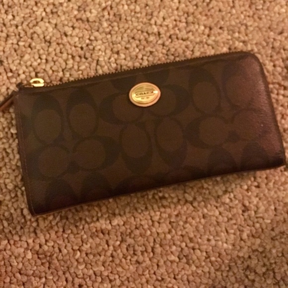 Coach Peyton signature slim wallet - Picture 1 of 3