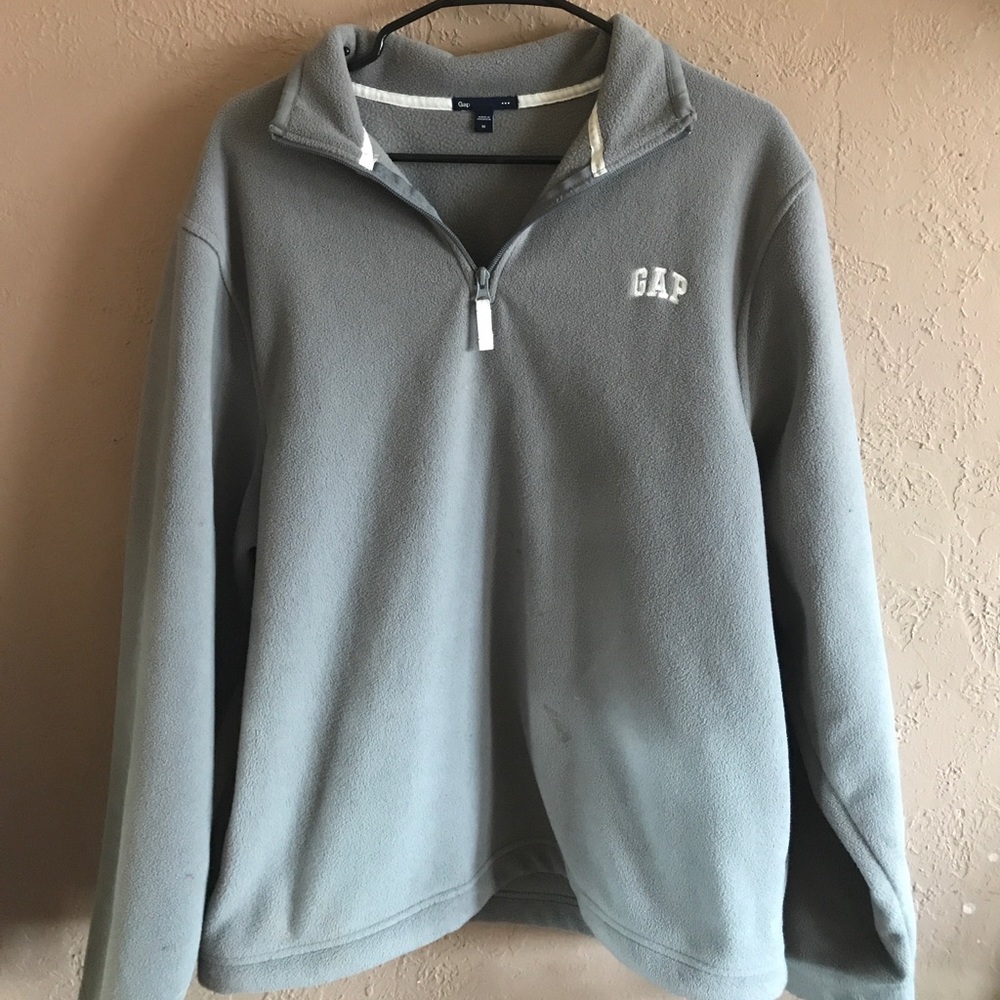 Gray gap pullover
