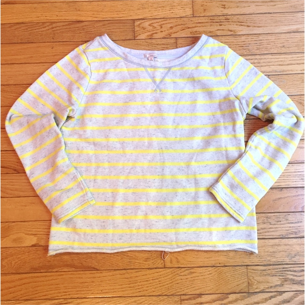 GAP Sweatshirt