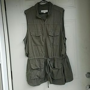 Olive green Ava&Viv utility vest size 2X
