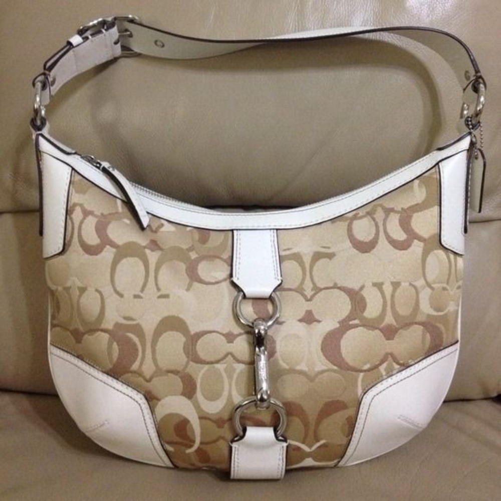 Coach Hampton Opt. Signature Lg. Hob