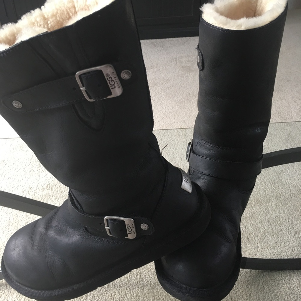 Ugg Australia Women Sutter Leather Bikers Boot