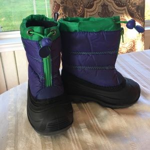 New condition Kamik boys insulated winter boots