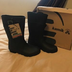 Rain boots, blk, rubber waterproof.