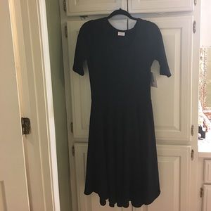 LULAROE BLACK Nicole NWT Large