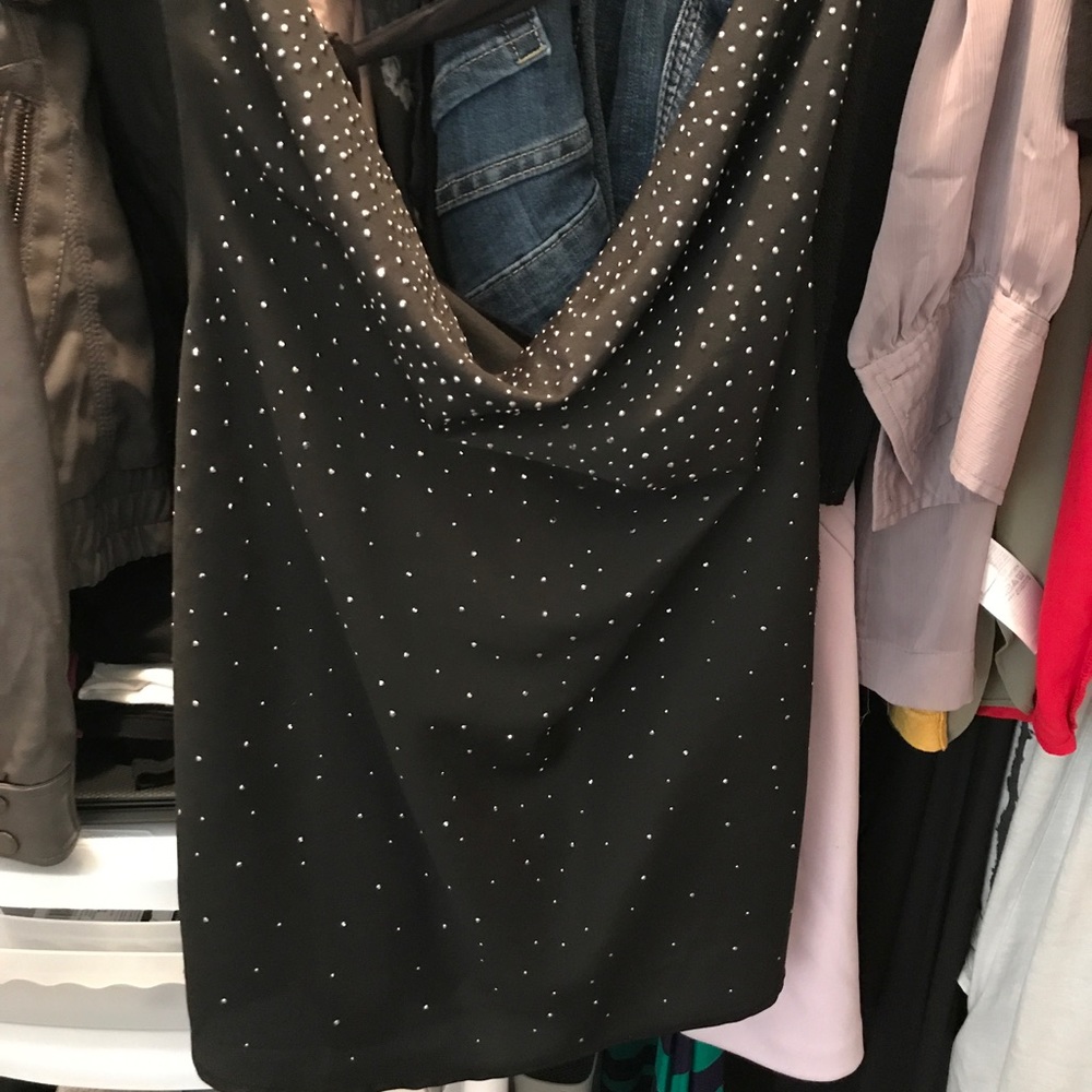 Guess sleeveless top