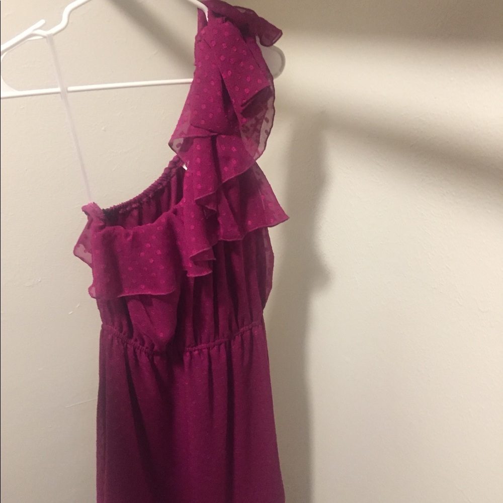 One shoulder pink dress