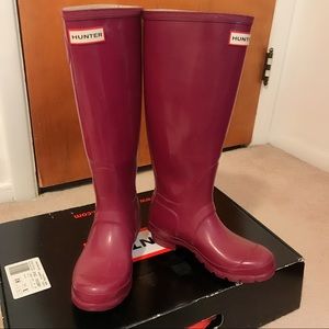 Hunter Tall Rain Boots Glossy Violet Size 4M