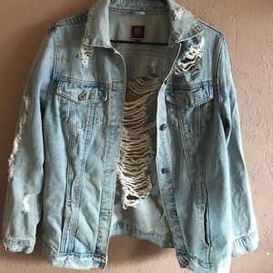 Jean distressed jacket