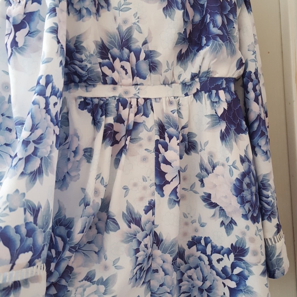 Romper - Picture 2 of 5