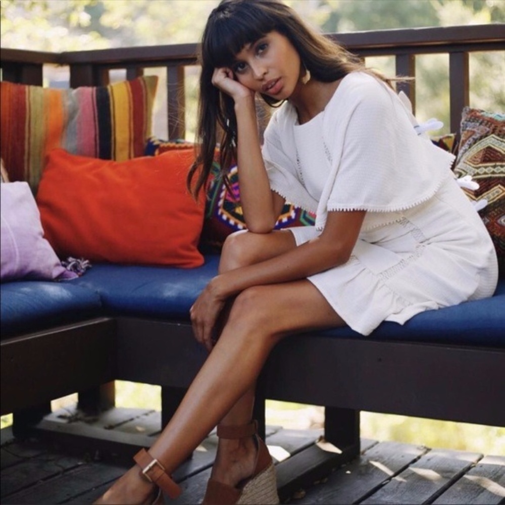 Moon River Amira Flutter-Sleeve Dress Ivory