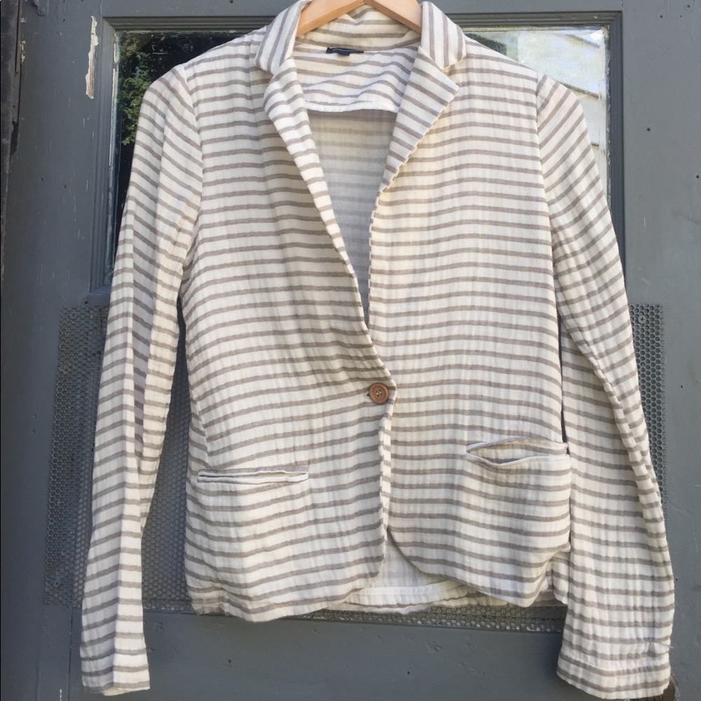 Splendid. 100% cotton blazer. Size Small.