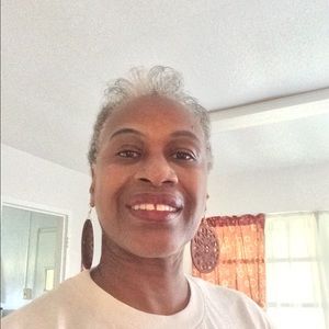 Meet your Posher, Bernie