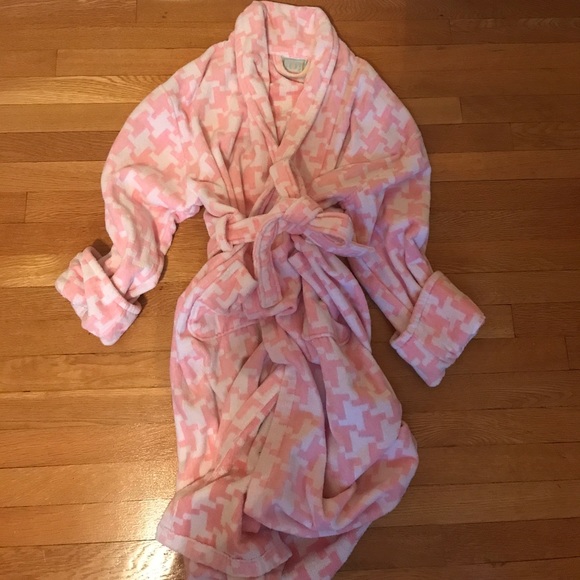 tj lawford robes