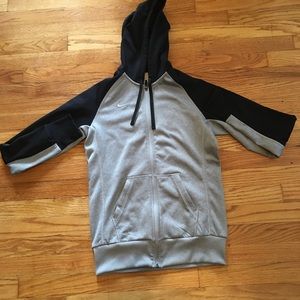 ☀️Nike Therma-Fit Black and Grey Hoodie☀️