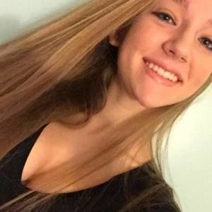 Meet your Posher, Loralei