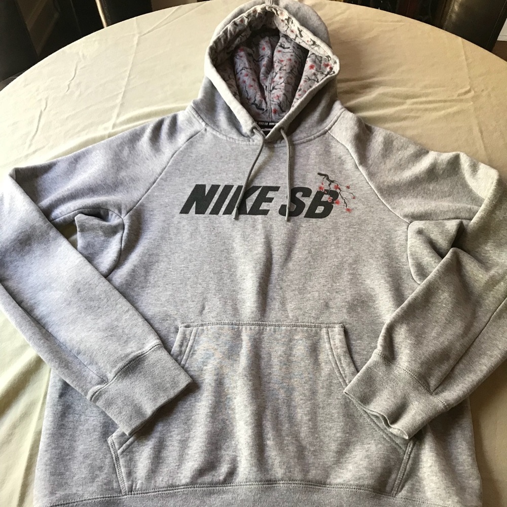NIKE SB floral hoodie SIZE-Men medium