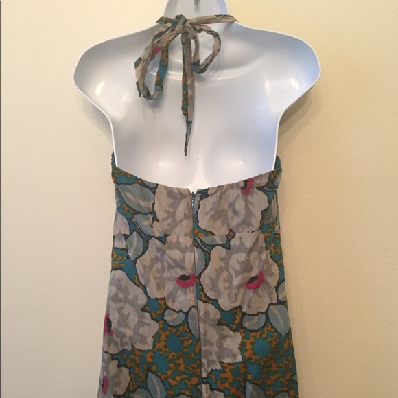 Beautiful Halter Floral Midi Dress - Picture 4 of 6