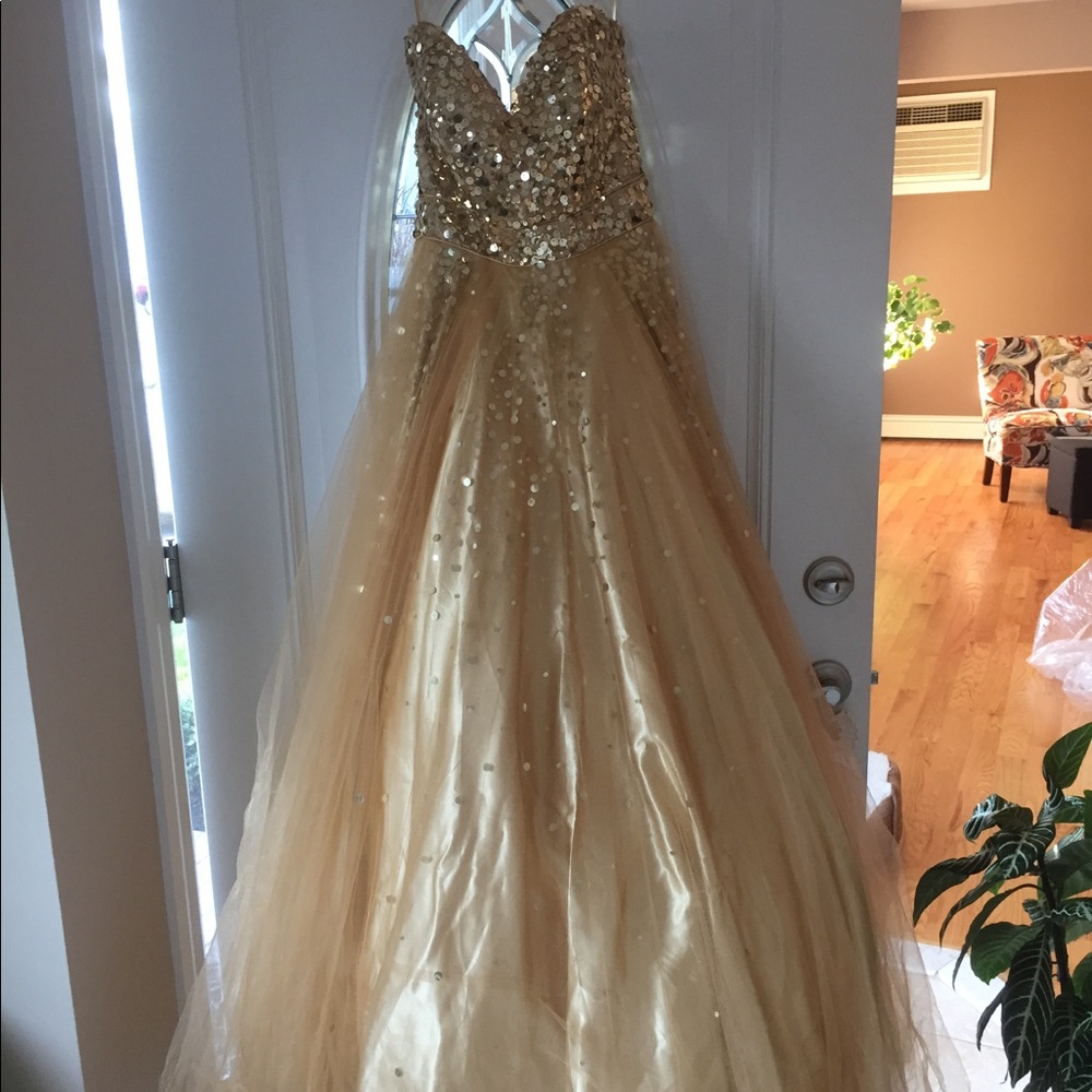 Gold sequin sleeveless sweet 16 dress