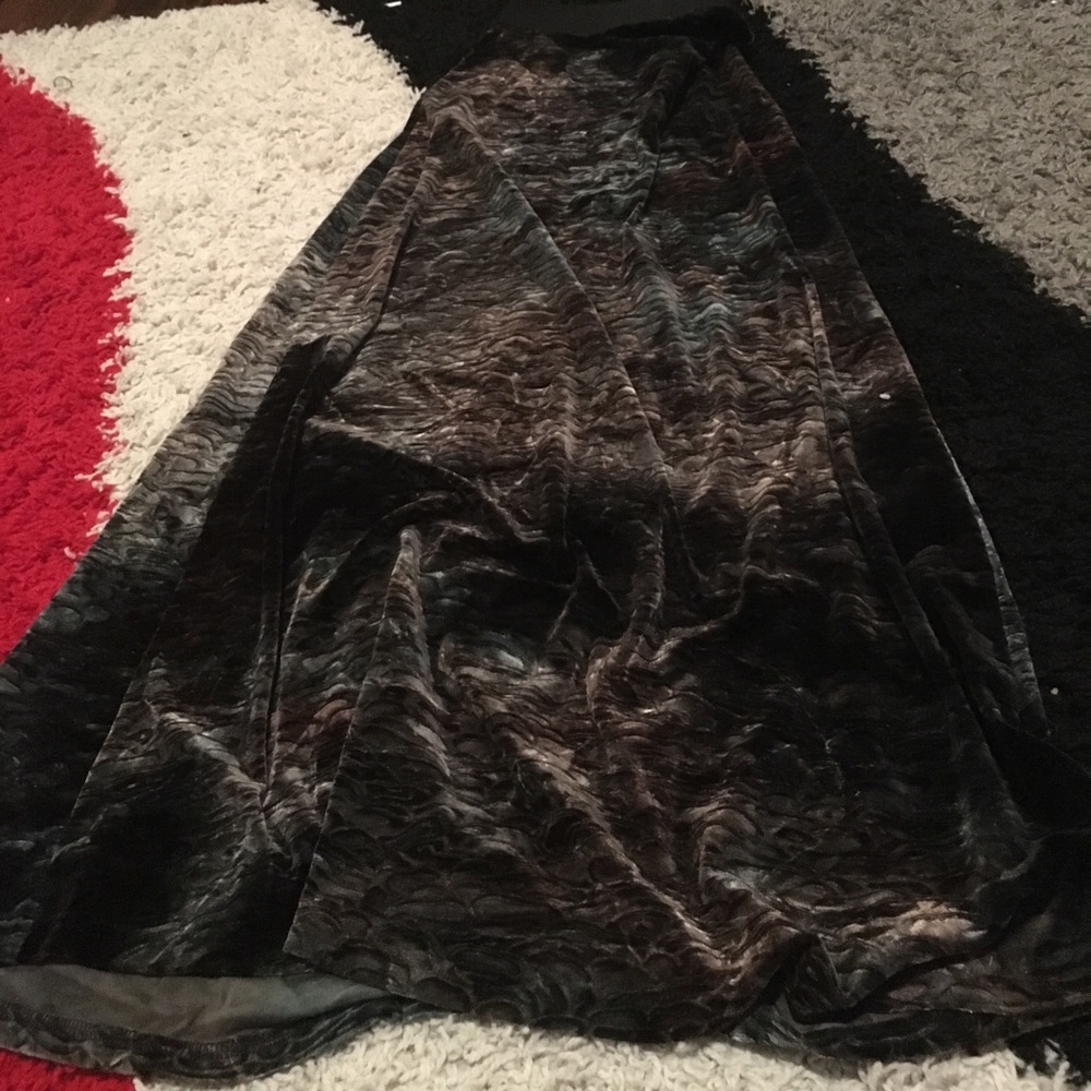 Long Tree-Trunk Skirt