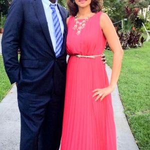 Eliza J size 4 maxi dress