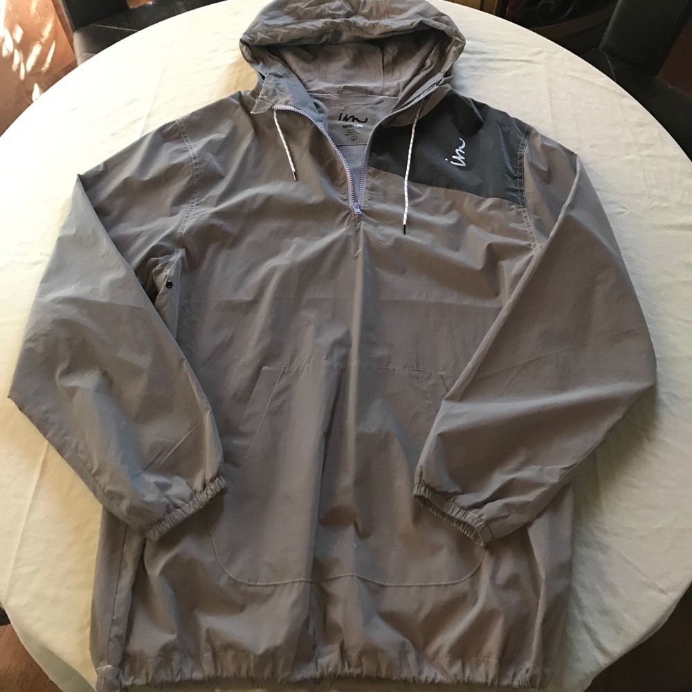 Imperial motion reflector windbreaker