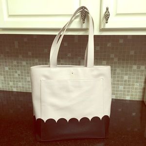 Kate spade bucket tote