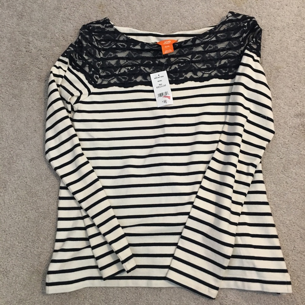 NWT WOMENS TOP