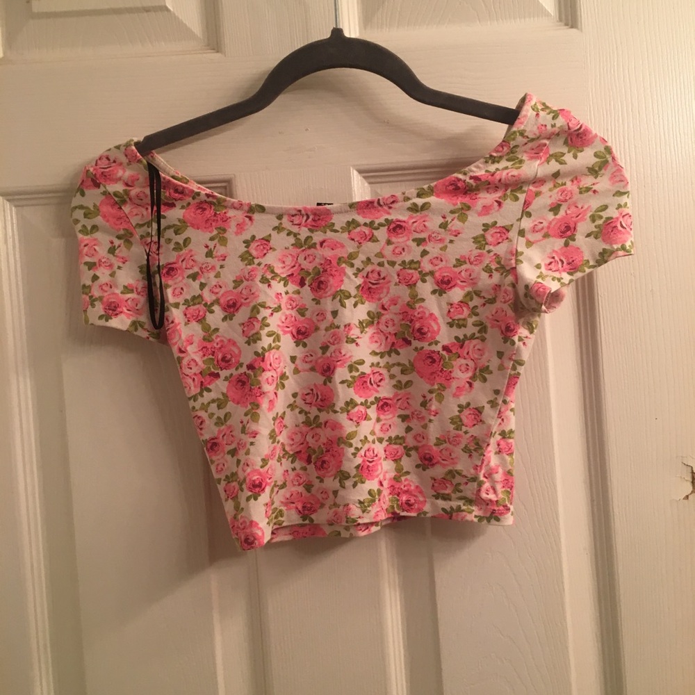 Crop top - Picture 2 of 3