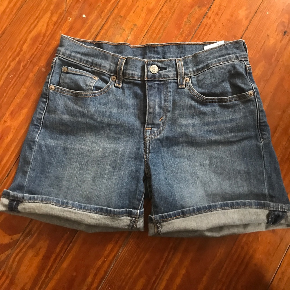 Levi shorts