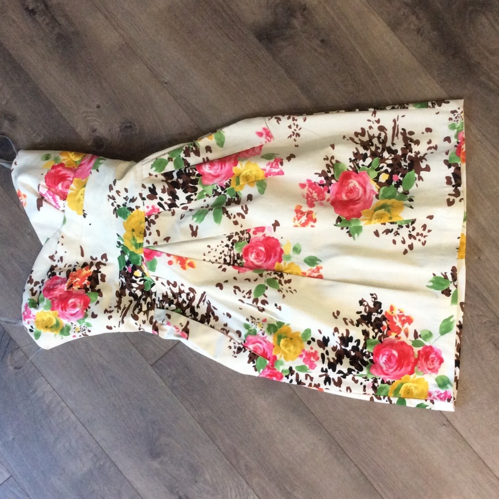 Flower print strapless dress