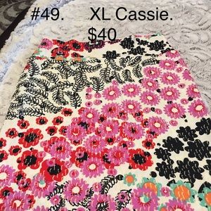 NWOT lularoe xl floral Cassie