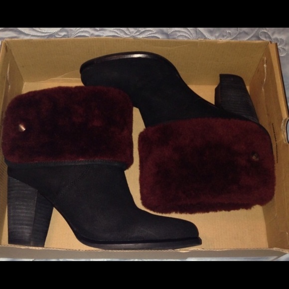Ugg High heal Layna boot size 7 - Picture 2 of 4