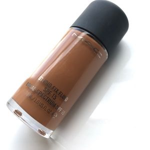 GENUINE MAC Studio Fix Fluid NEW in NC50