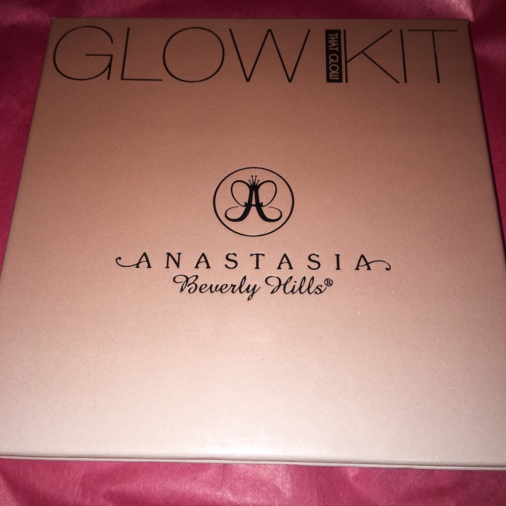 Anastasia Beverly Hills Glow Kit