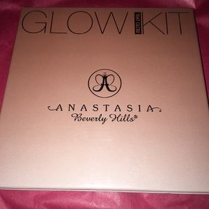 Anastasia Beverly Hills Glow Kit