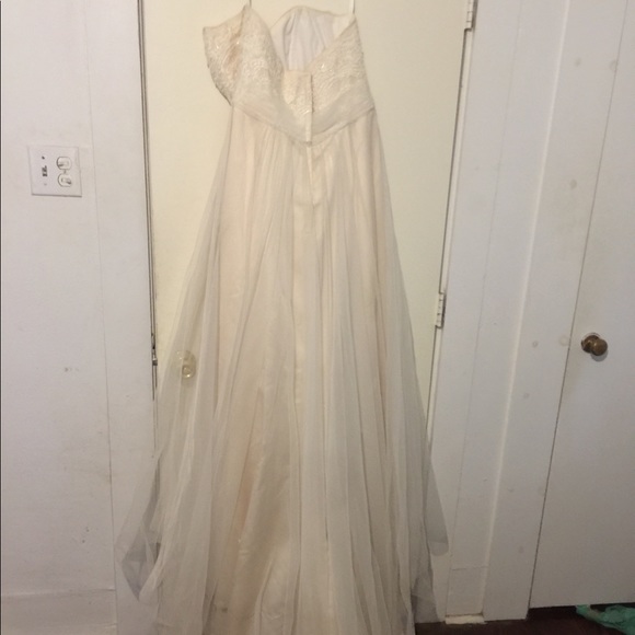 Size 16 Wedding dress - Picture 3 of 6