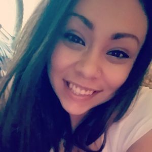 Meet your Posher, Crystal