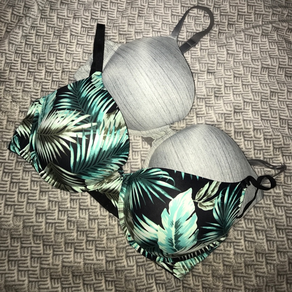 2 VS PINK WEAR EVERYWHERE PUSH-UPS 36DD