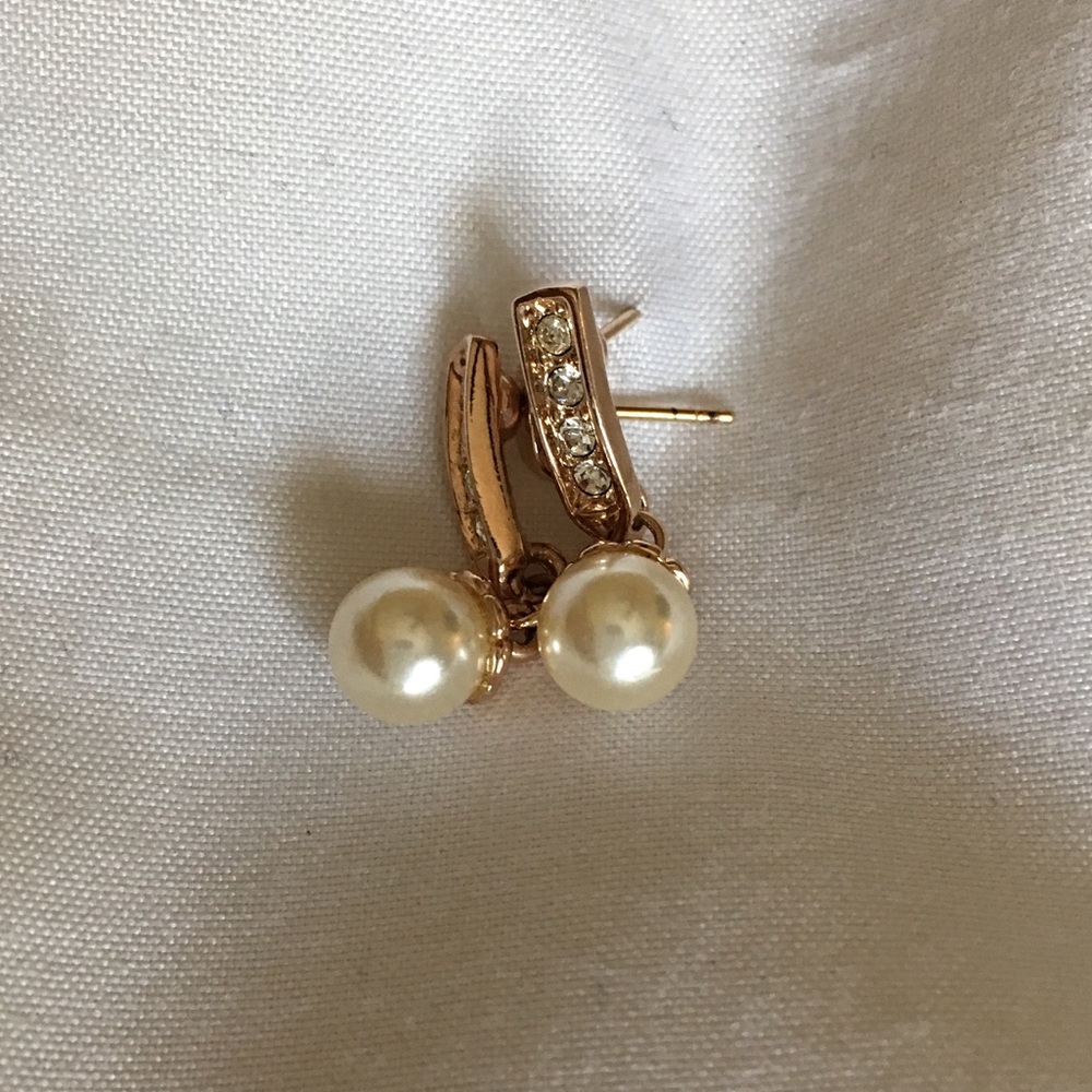 Gold plated jeweled and pearl earrings