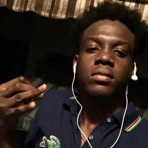 Meet your Posher, Ismael