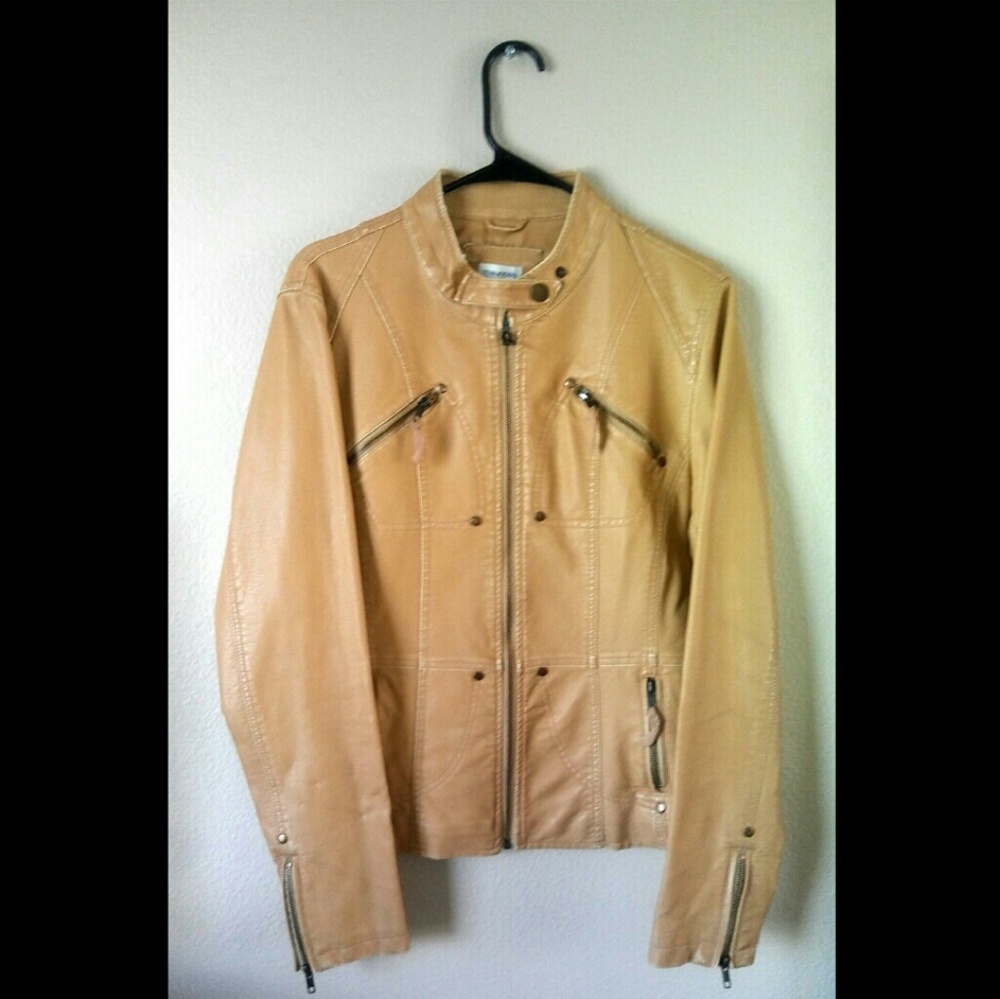 Flash Sale! Tan Jacket size: Medium