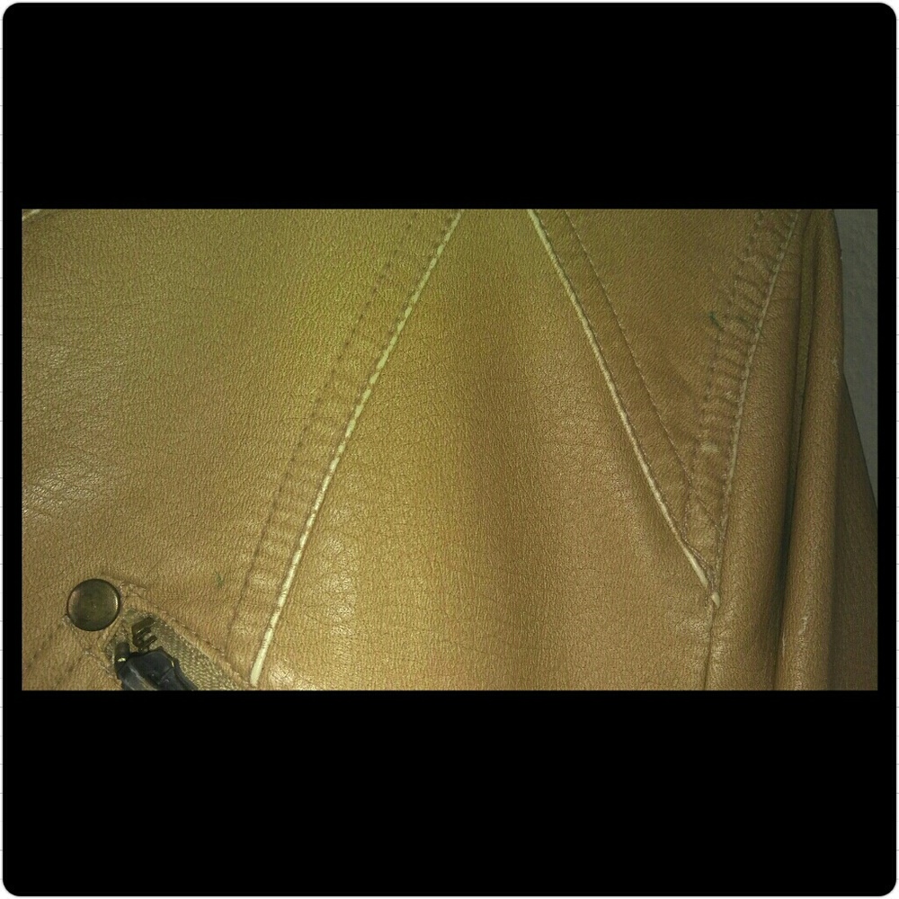 Flash Sale! Tan Jacket size: Medium - Picture 3 of 6