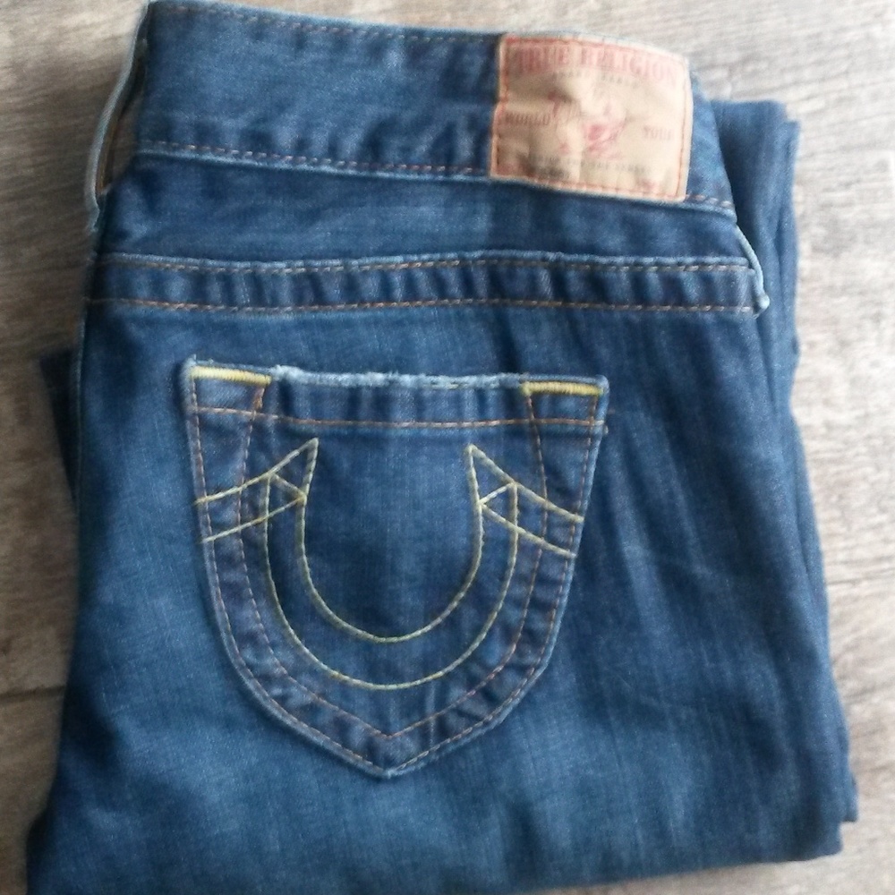 True Religion Bobby distressed jeans *like new*