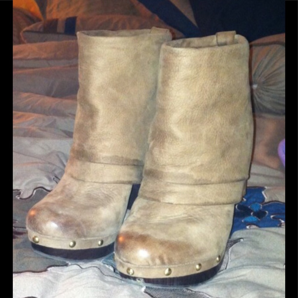Vince Camino  fold over booties size 6 1/2