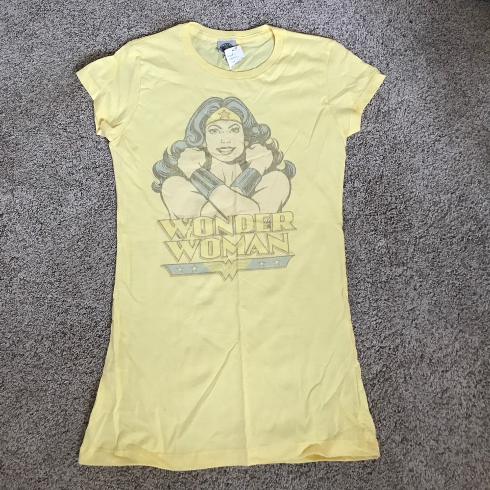 Size Small Vintage D.C. Comics Wonder Woman T