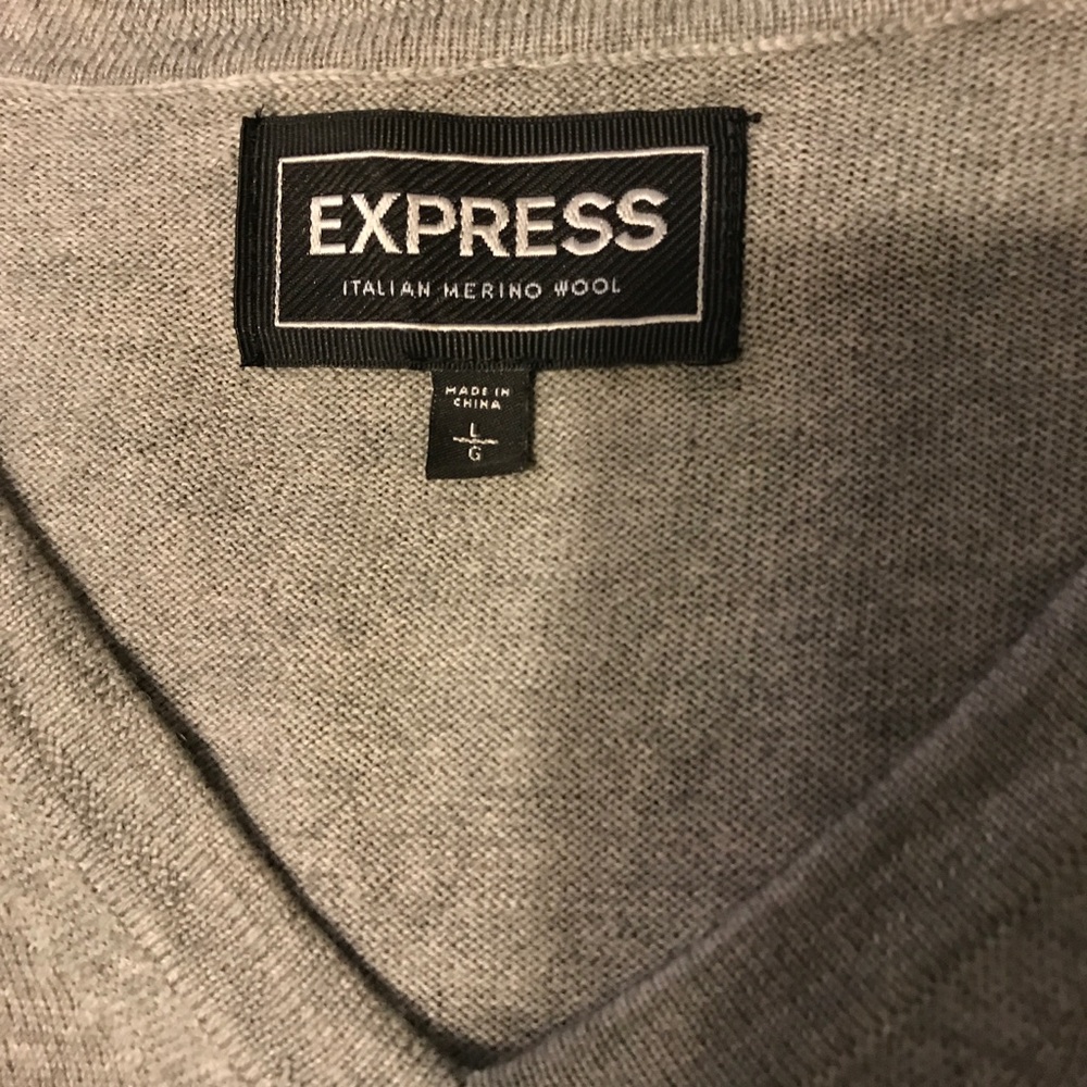 Express sweater - Picture 3 of 3