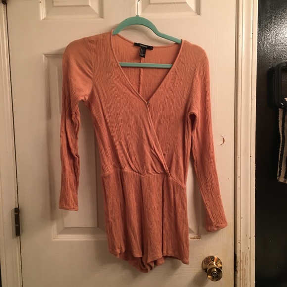 Romper - Picture 1 of 3