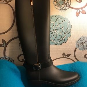 DIRTY LAUNDRY WOMEN'S RAIN BOOT