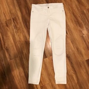 Like new NY&C Soho Ankle Legging. White. Size 6.